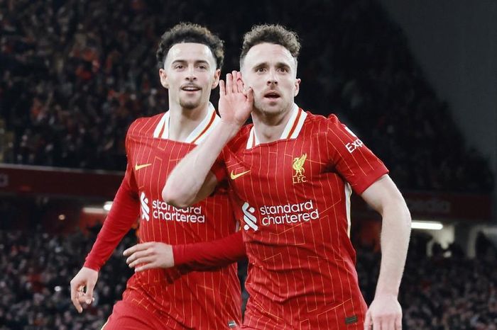 Liverpool hạ gục Everton, xây chắc ngôi đầu