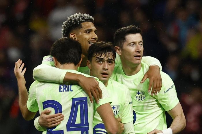 Đánh bại Atletico, Barca tranh cúp với Real Madrid ở trận Siêu kinh điển