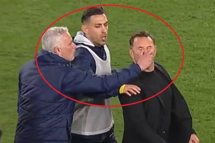 Màn kịch khiến Mourinho sập bẫy