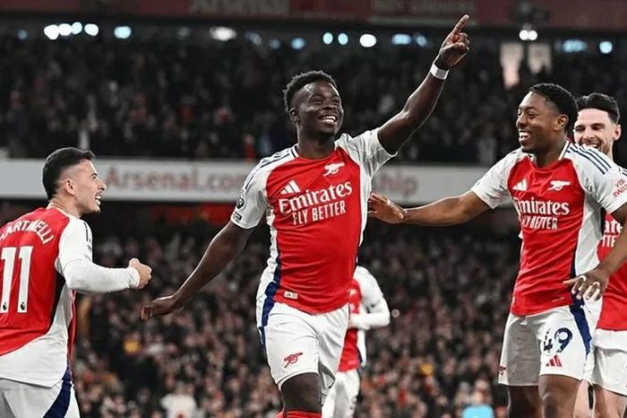 Sau vòng 30 Ngoại hạng Anh: Arsenal cạn hy vọng