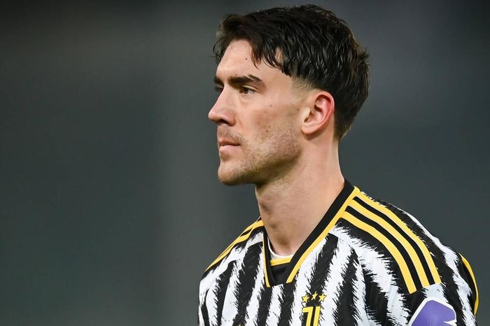 Tin tức về chuyển nhượng 5/4: MU ký Vlahovic, Arsenal lấy Antony