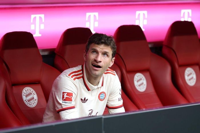 Muller chia tay Bayern Munich sau 25 năm cống hiến