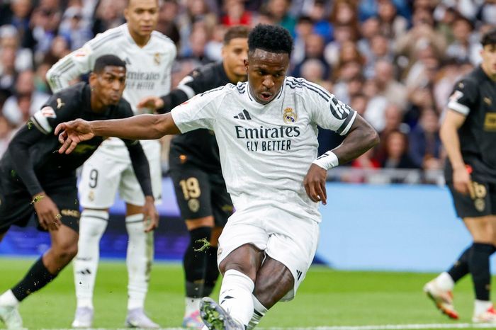 Real Madrid thua Valencia, Ancelotti nói sự thật đau lòng