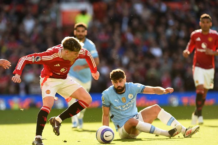 Trận derby Manchester tệ chưa từng có