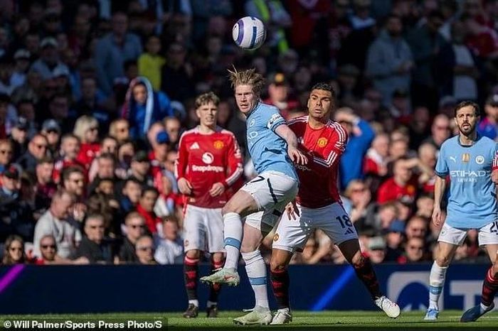 Chùm ảnh: Chuyên gia chê trận derby Manchester tẻ nhạt, đá như robot