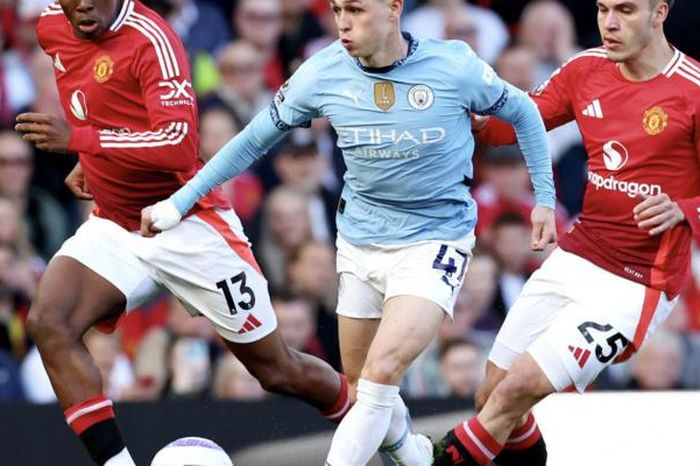 Derby tẻ nhạt, Man Utd hòa không bàn thắng trước Man City