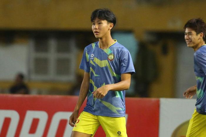Tiền vệ gốc Việt gây bão tại V.League, thiết lập cột mốc đắt giá nhất sự nghiệp ở tuổi 21