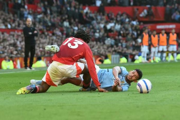 Pep Guardiola và Ruben Amorim bất ngờ 'đứng chung chiến tuyến'