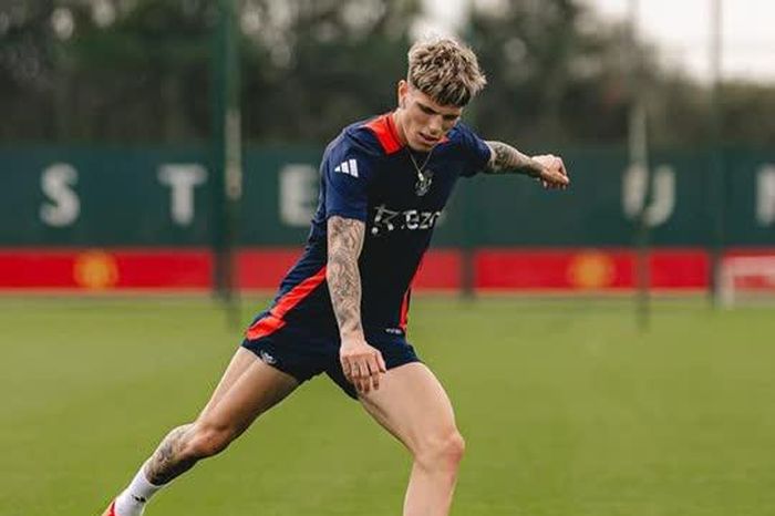 Garnacho sắp rời sân Old Trafford, Man Utd kích hoạt 'bom tấn' ít ai ngờ tới
