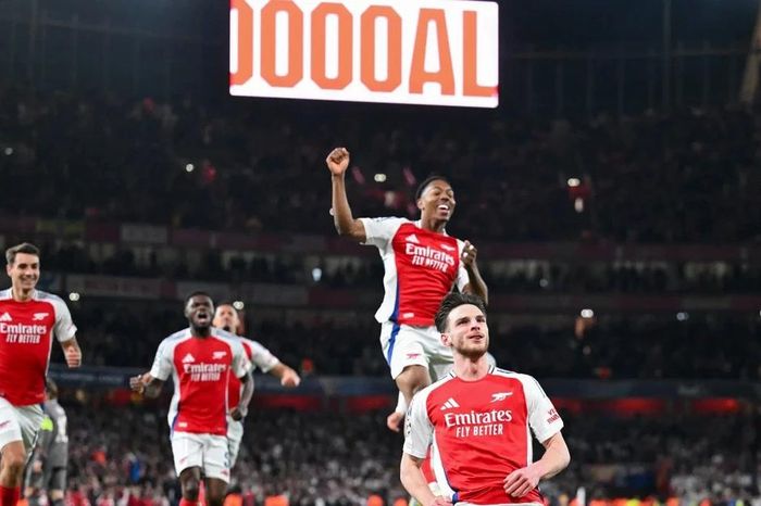 Ngoại hạng Anh chắc chắn có 5 suất dự Champions League mùa tới