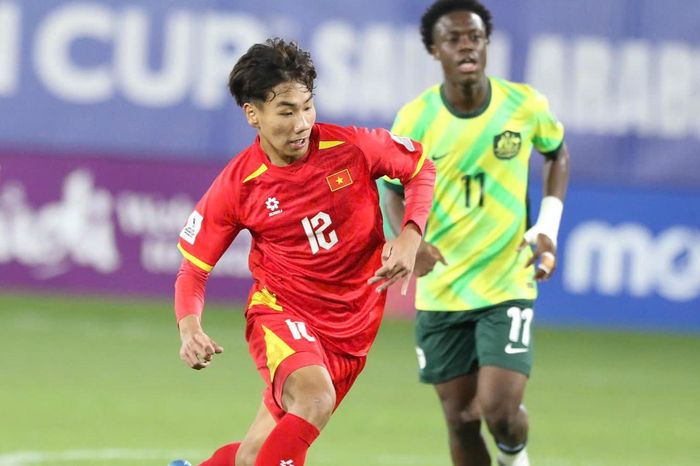 Cầu thủ U17 Việt Nam hâm mộ Hoàng Đức, Kevin De Bruyne