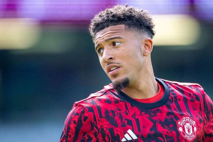 Chelsea trả Sancho lại cho MU