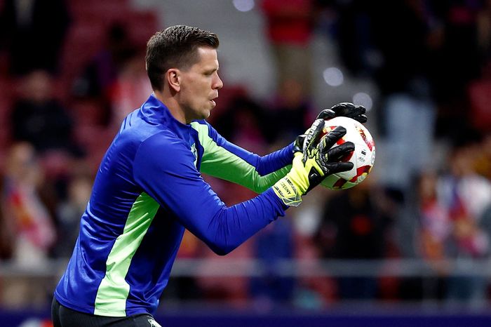 Szczesny gây kinh ngạc