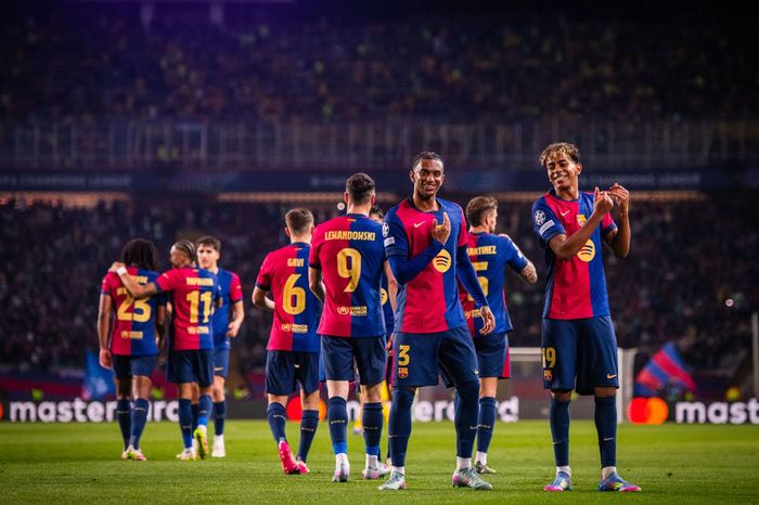 Barca thắng đậm 4-0 Dortmund, rộng cửa vào bán kết