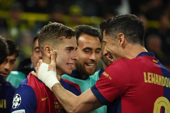 Barcelona kiếm bộn tiền từ UEFA