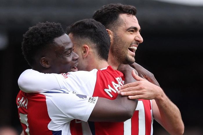 Kết quả bóng đá hôm nay 21/4: Arsenal thắng đậm để ngăn Liverpool vô địch sớm