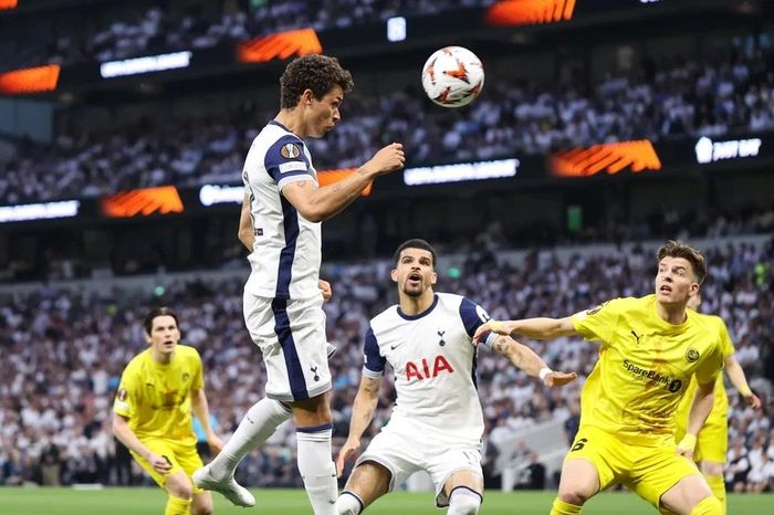 Tottenham hẹn Man Utd tại chung kết Europa League