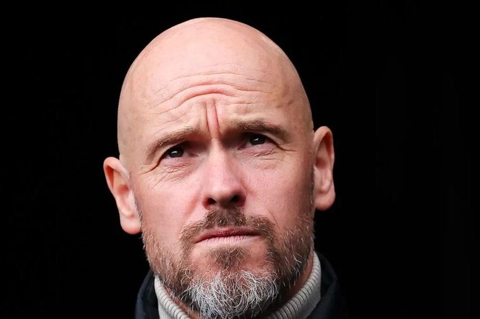 HLV Erik ten Hag tái xuất