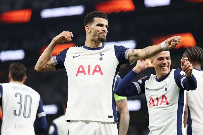 Tottenham thắng dễ ở bán kết Europa League