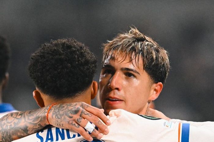 Sancho khơi mào, Chelsea thắng đậm ở bán kết Conference League