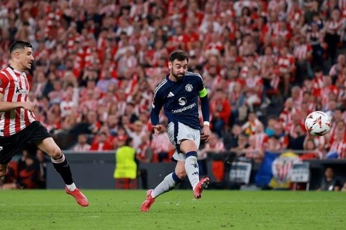 Man Utd đại thắng ở lượt đi bán kết Europa League