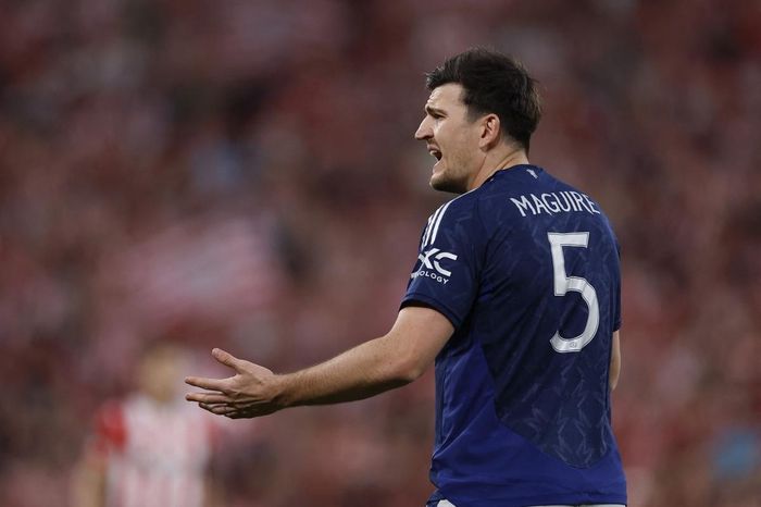 MU rộng cửa vào chung kết Europa League, HLV Amorim khen ngợi Maguire