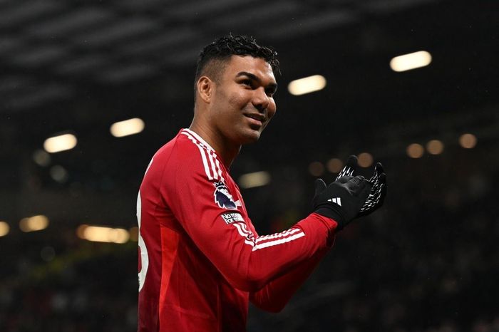 Gió đảo chiều với Casemiro