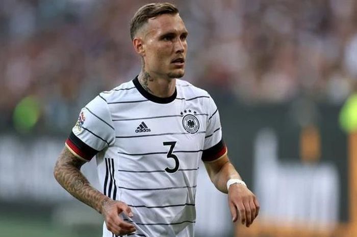 Manchester United nhắm hậu vệ của RB Leipzig