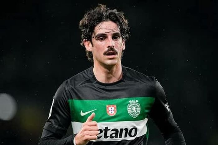 Arsenal quyết giành cựu sao Barca với Man Utd và Man City