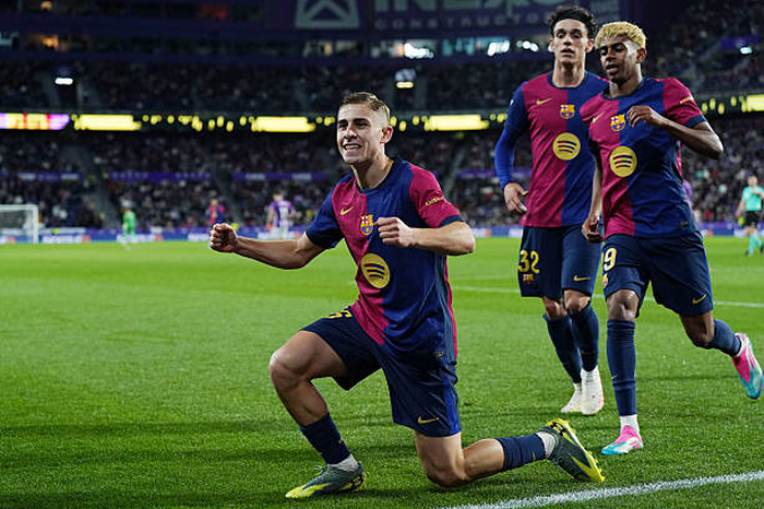 Tin thể thao (4-5): Barcelona tiến gần đến chức vô địch La Liga