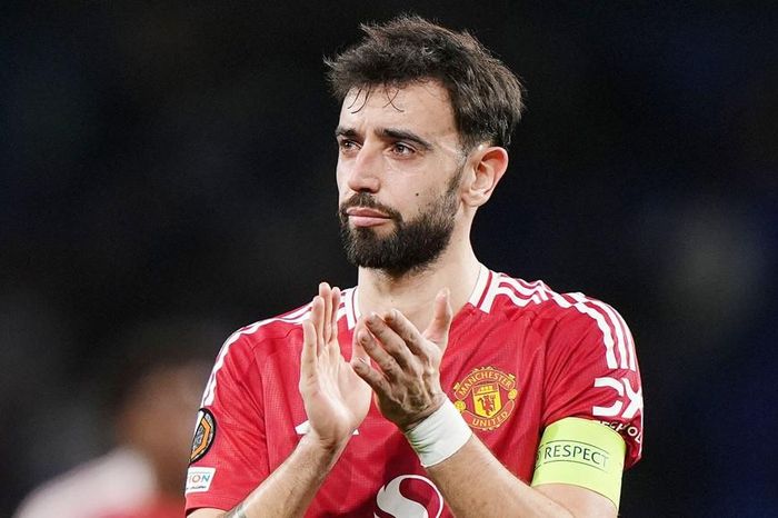 Đội bóng nhà giàu chi đậm tiền lôi kéo Bruno Fernandes rời MU