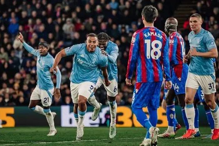 Các trận đấu muộn tại Ngoại hạng Anh và La Liga
