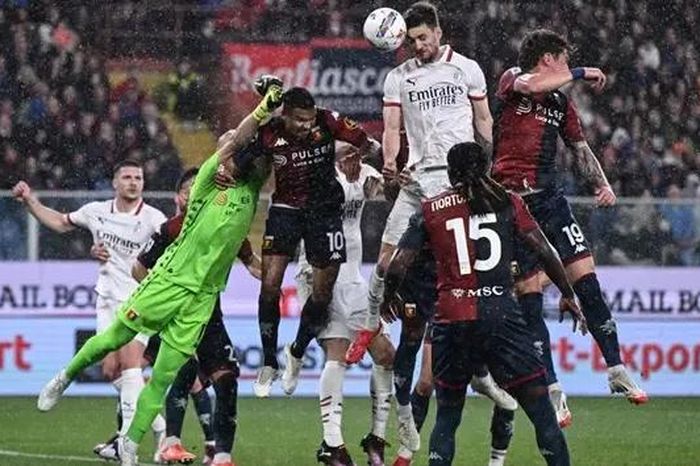 AC Milan chiến thắng trên sân của Genoa