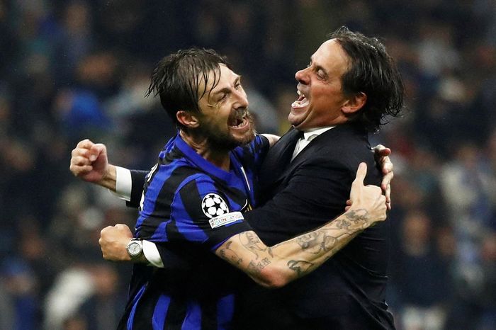 Barcelona và Inter san bằng kỷ lục ở Champions League