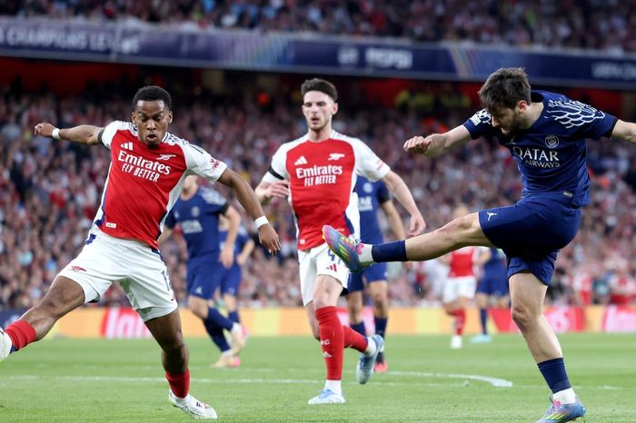 Mikel Arteta tung 'chiêu độc', Arsenal tuyên bố thắng PSG