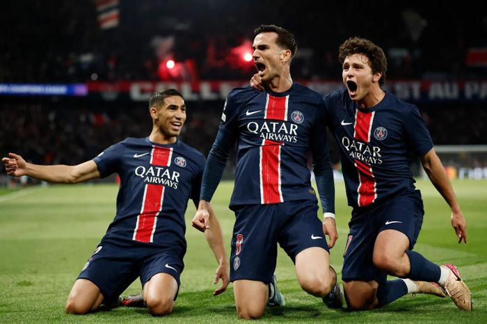 PSG mất Mbappe: Tưởng họa, hóa phúc