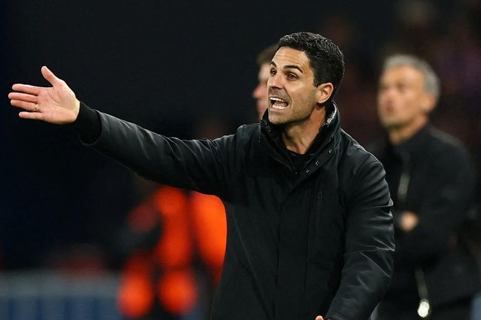 Fan Arsenal đòi sa thải Arteta