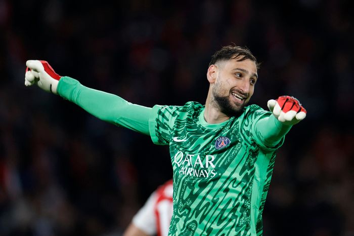 Vì sao Saka cứ nhìn thấy Donnarumma là run rẩy