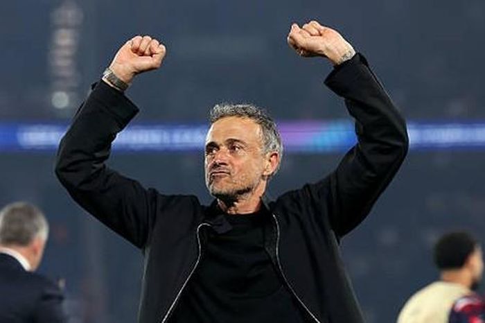 Đánh bại Arsenal, HLV PSG mỉa mai cả Premier League