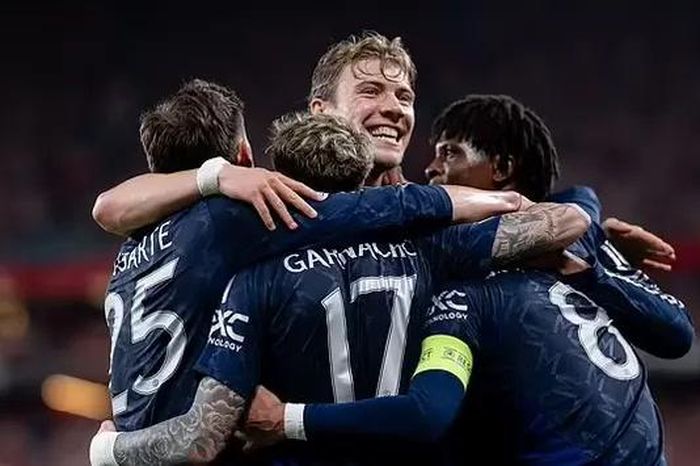 Ruben Amorim thận trọng trước trận lượt về Europa League