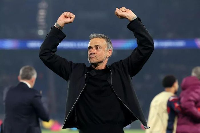 Ông chủ của PSG tiết lộ lời hứa của Luis Enrique