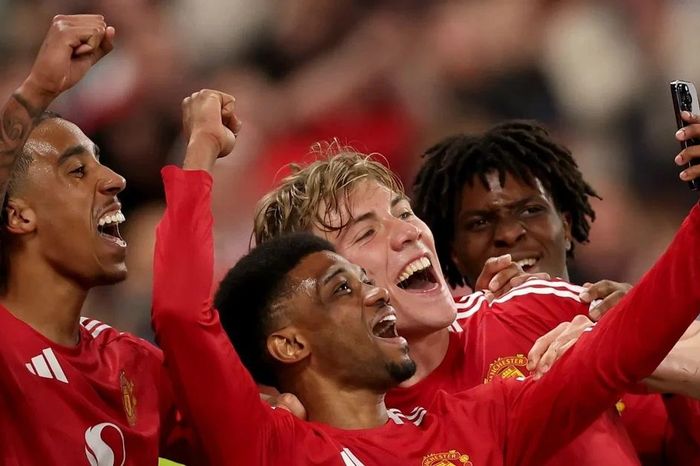 Thắng tưng bừng Athletic Bilbao, Man United vào chung kết Europa League