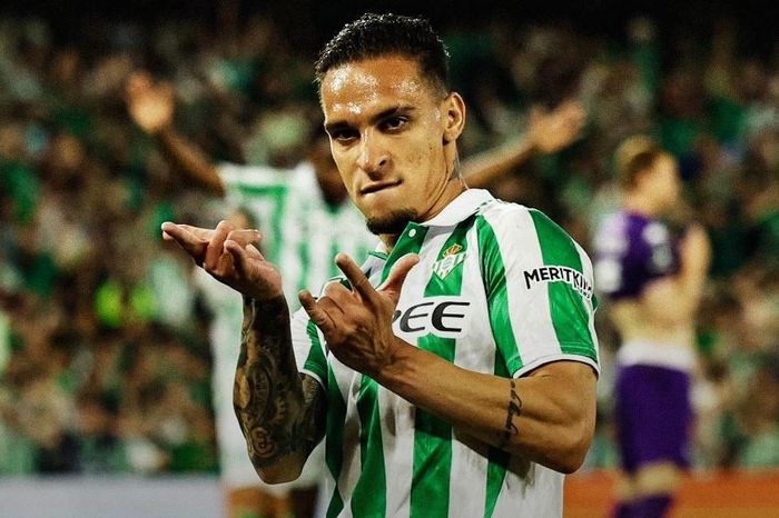 Antony đưa Real Betis vào chung kết cúp châu Âu