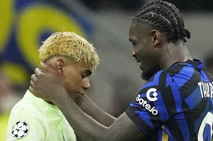 Lamine Yamal và 2 mặt Barca: Bài học về sự khiêm tốn