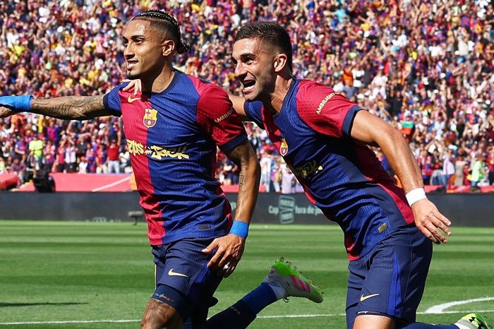 Barcelona 4-2 Real Madrid: Đội khách vỡ trận