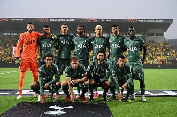 Suất thứ 6 cho Premier League