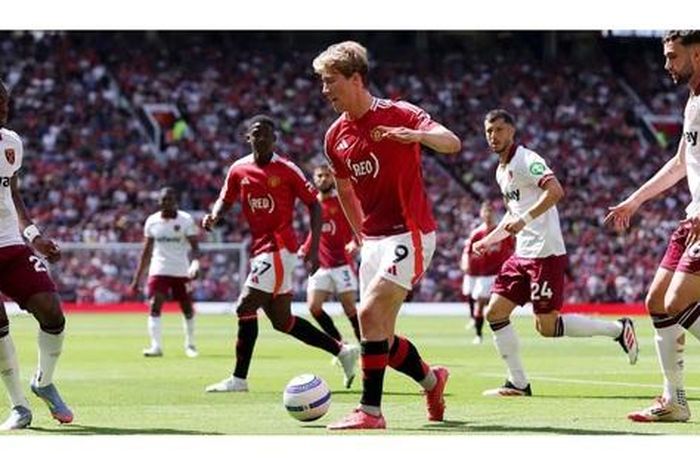 West Ham hạ gục MU ngay tại Old Trafford