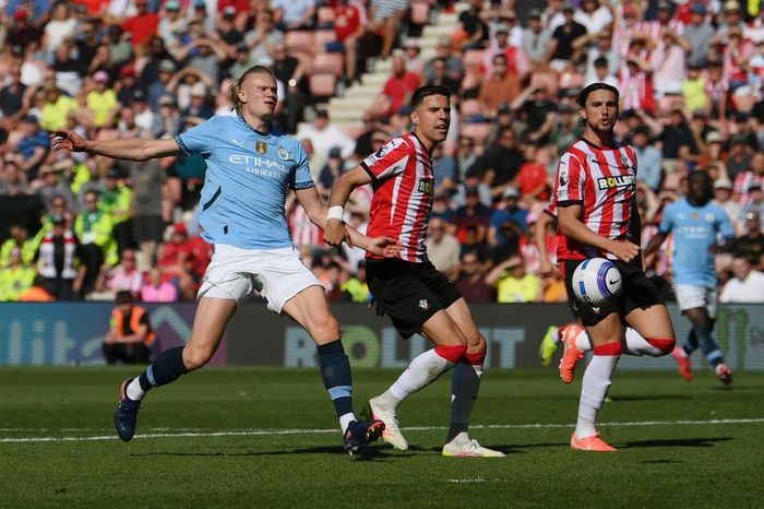 Kết quả vòng 36 Ngoại hạng Anh 2024/2025: Man City gây thất vọng lớn