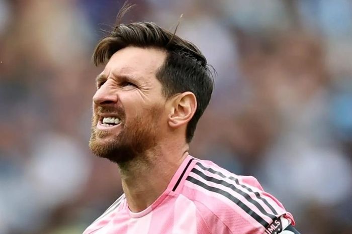 Messi xô đổ 2 kỷ lục ghi bàn của Cristiano Ronaldo