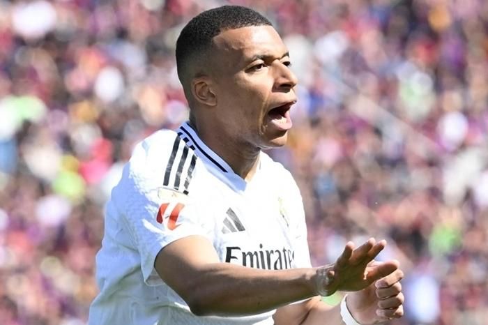 Mbappe phá kỷ lục của Zamorano, vượt qua Lewandowski